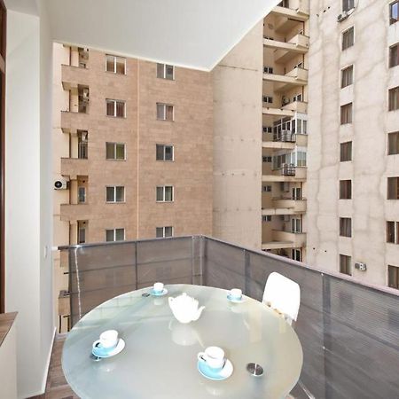 Апартаменты 74/3New Building In The Center Of The Capital Ереван Экстерьер фото